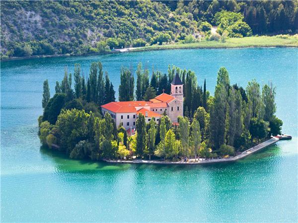 Croatia Coastal cruising vacation