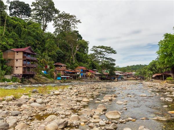 Sumatra small group vacation