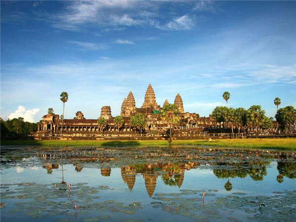 Cambodia small group vacation