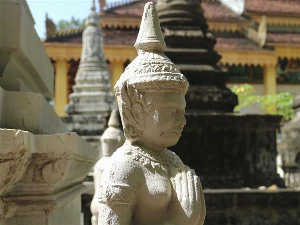 Cambodia small group vacation