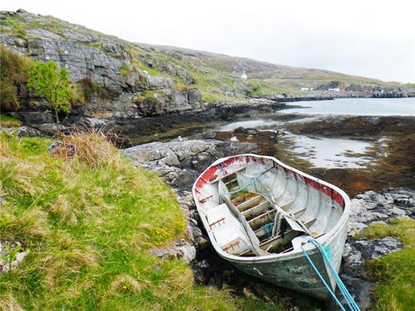Western Isles small group walking vacation, Scotland