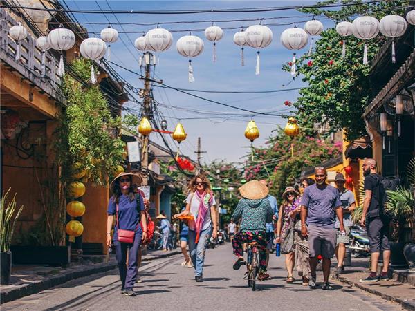 Vietnam in depth tour