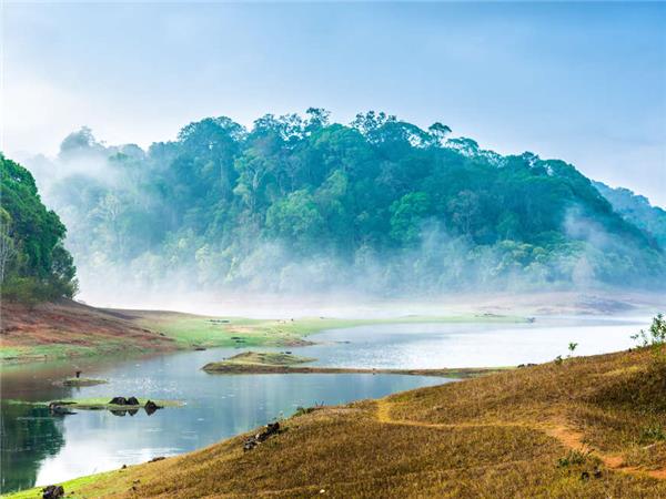 Kerala hiking vacation in India