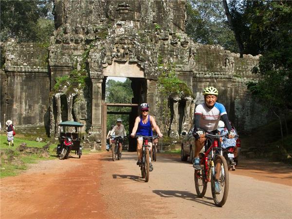 Cambodia activity vacation, hike, bike & kayak