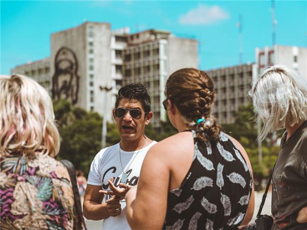 18-29 tour in Cuba