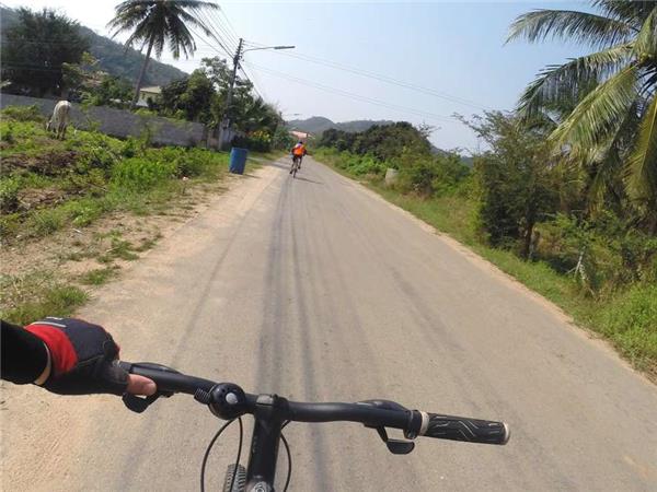Bangkok to Saigon cycling vacation