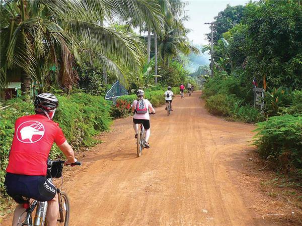 Sri Lanka cycling tour
