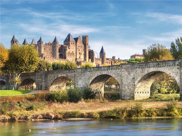 Canal du Midi cycling vacation in France