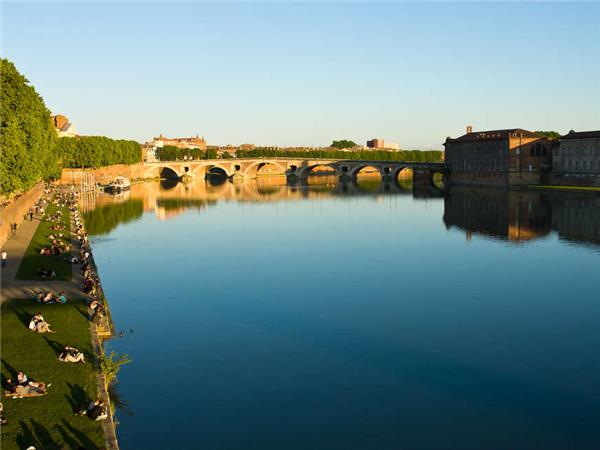 Canal du Midi cycling vacation in France