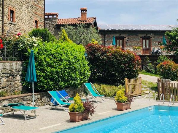 Tuscany small group walking vacation in Italy
