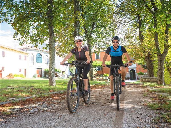 Dalmation Coast cycling vacation, Croatia