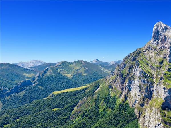 Trekking vacation in the Picos de Europa
