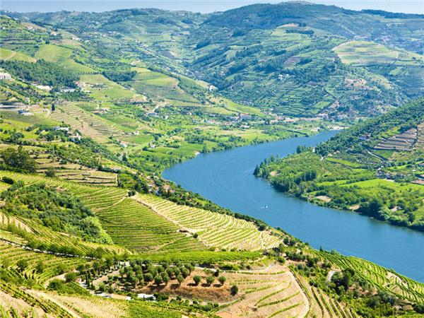 Walking and wine tasting vacation in Spain and Portugal