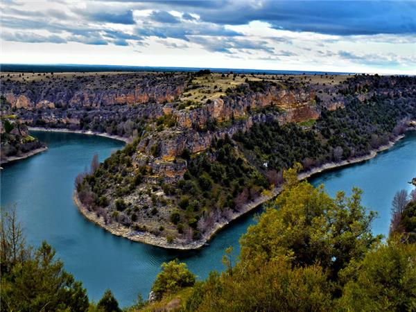 Walking and wine tasting vacation in Spain and Portugal