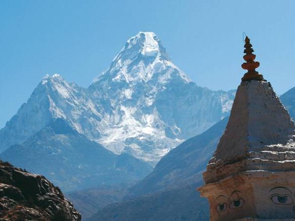Everest hiking vacation