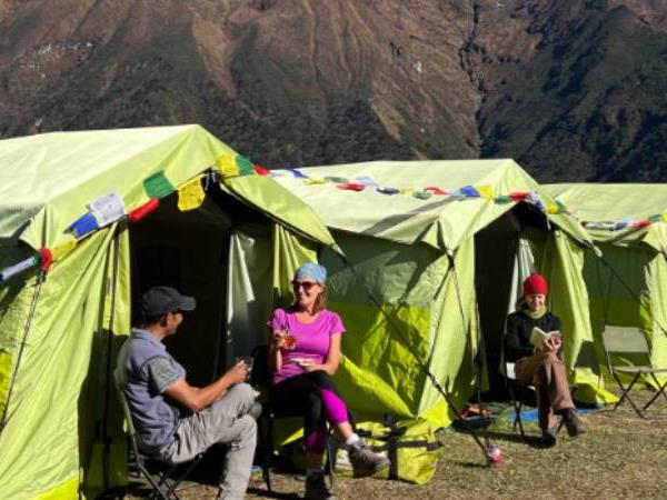 Everest hiking vacation
