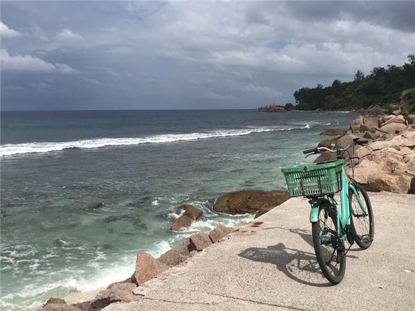 Seychelles island hopping vacation