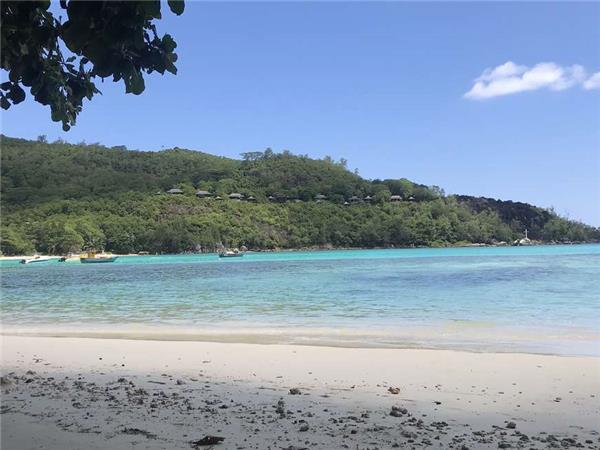 Seychelles island hopping vacation
