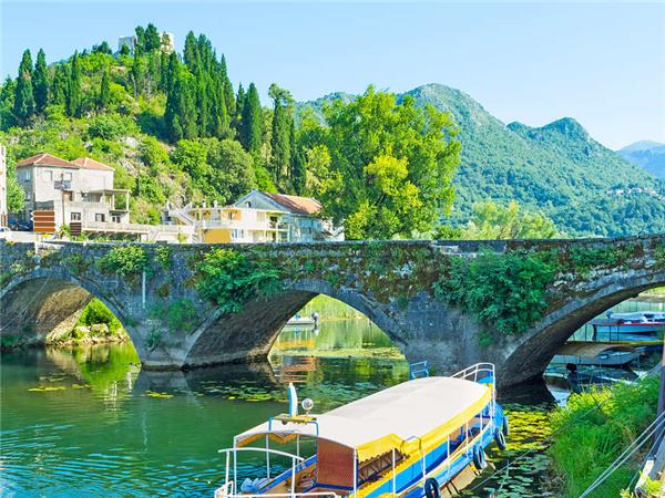 Cycling vacation in Bosnia and Montenegro