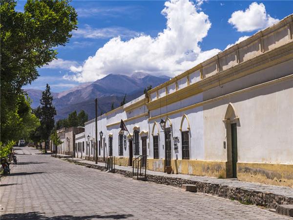 Wine and Landscapes of Argentina vacation