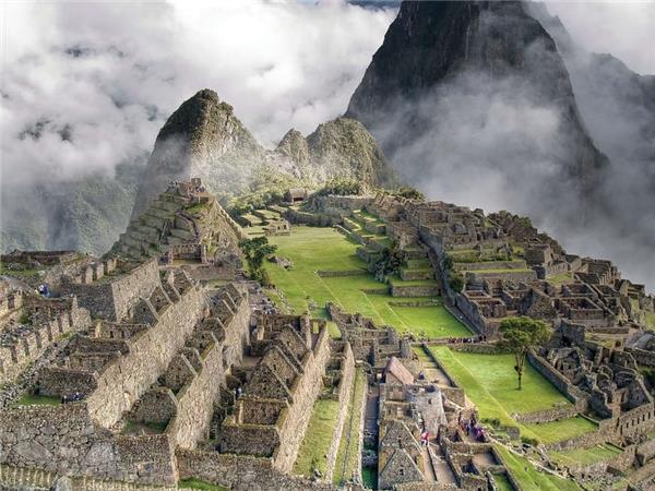 Peru highlights vacation including Inca trail trek