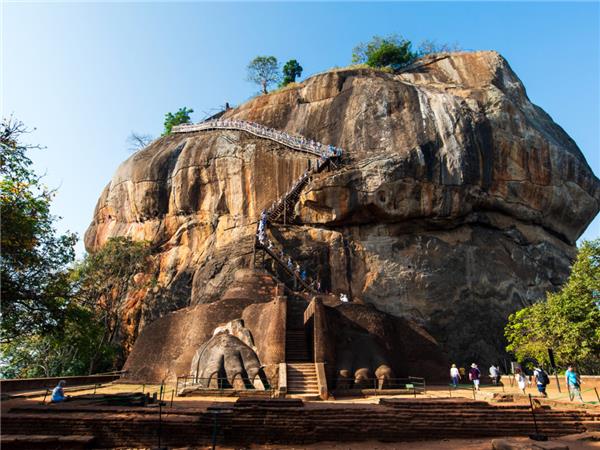 Small group vacation to Sri Lanka