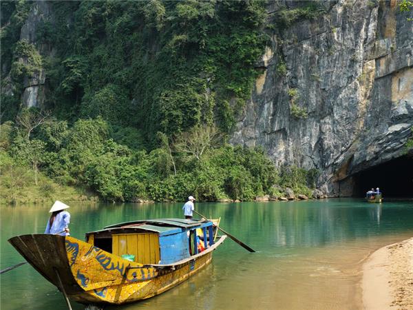 Vietnam food and culture vacation