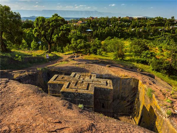 Trekking vacation in the Simien Mountains, Ethiopia