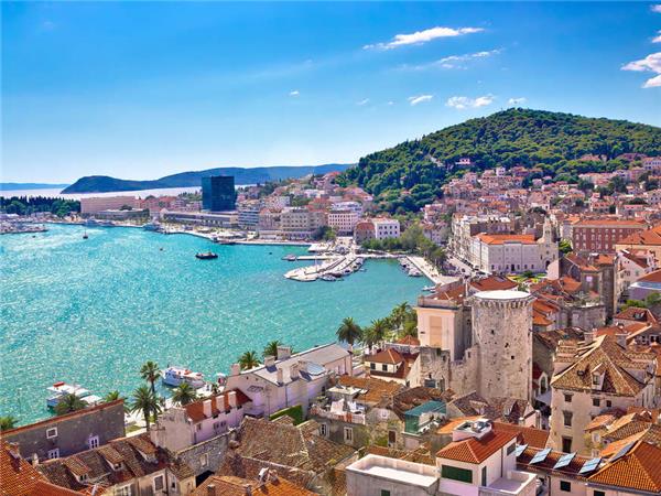 Walks and coastal towns of Croatia vacation