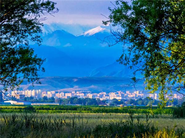 Walking in Kyrgyzstan vaction