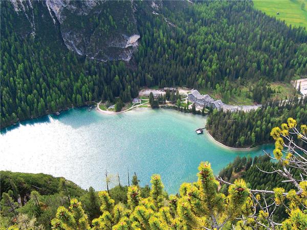 Italy hiking vacation in the Dolomites
