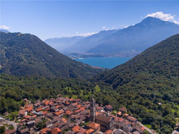 Lake Como walking vaction
