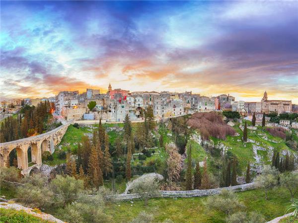 Puglia walking vacation in Italy