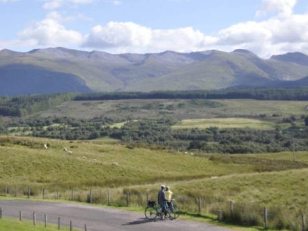 Scotland by boat and bike vacation