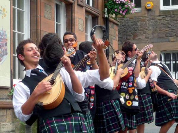 Scotland by boat and bike vacation