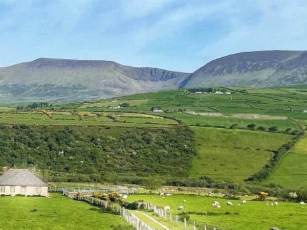 Ring of Kerry walking vacation in Ireland