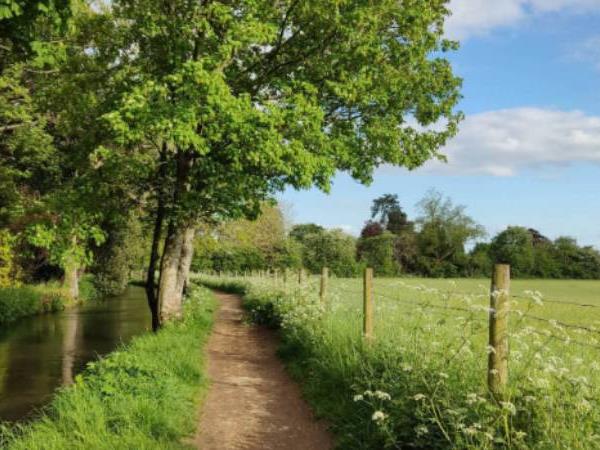 Cotswolds hiking vacation in England