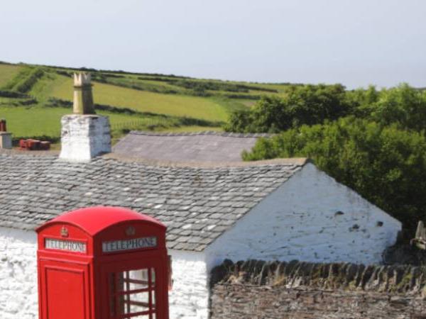 Isle of Man coastal path walking vacation