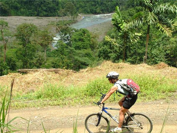 Costa Rica cycling tour