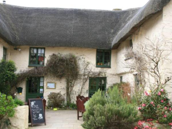 Cycling holiday in Cornwall, England