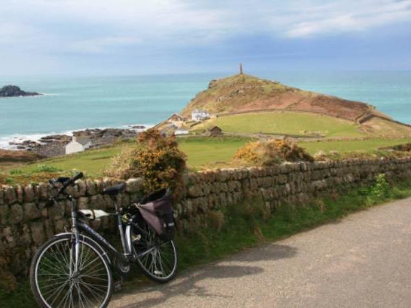 Cycling holiday in Cornwall, England