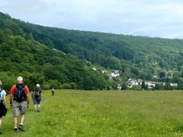 Offa�s Dyke walking holiday in Wales & England
