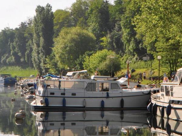 Canal Du Midi self guided cycling vacation
