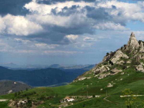 Magna Via Francigena walking vacation in Sicily