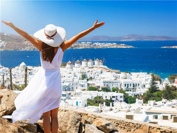 Santorini and Mykonos vacations in Greece
