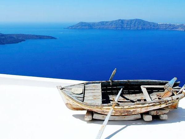 Santorini and Mykonos vacations in Greece