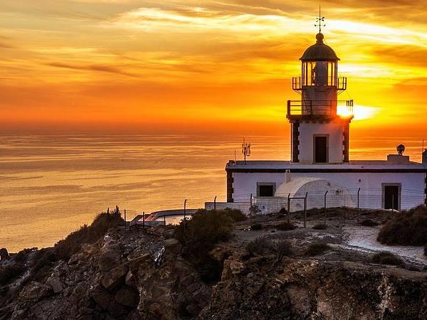 Santorini and Mykonos vacations in Greece