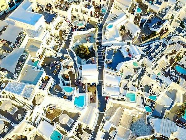 Santorini and Mykonos vacations in Greece