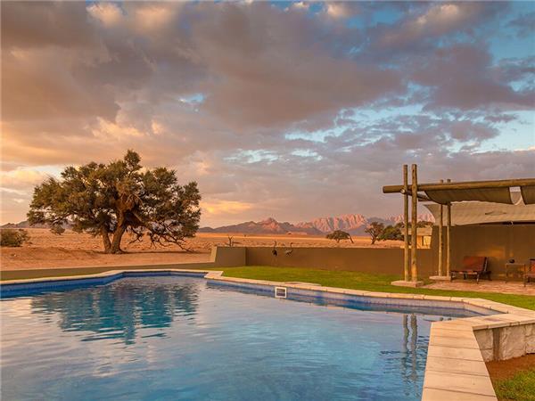 Premium Namibia small group vacation