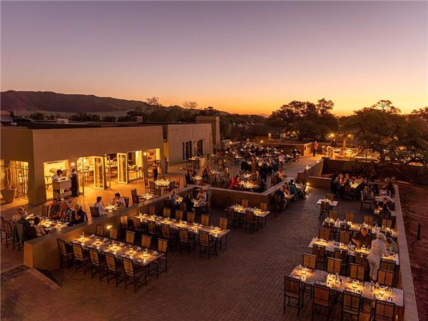 Premium Namibia small group vacation
